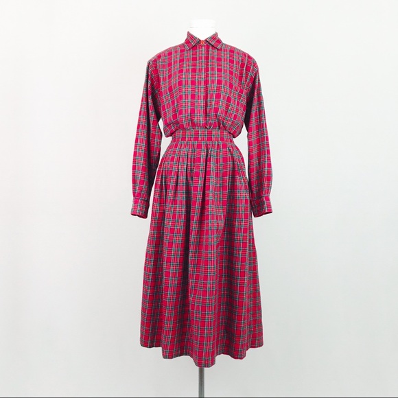 Vintage Plaid Skirt Coord Set in RedSize M